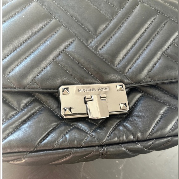 Michael Kors bad - Picture 2 of 7